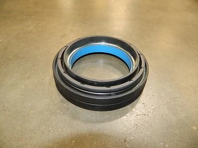 INNER AXLE KNUCKLE VACUUM HUB SEAL FORD F250 F350 DANA 50 60 FRONT 1998-2004 4X4 - Image 1 of 4
