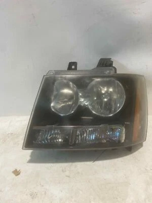 Conjunto de faros izquierdos usados se adapta a: Chevrolet Avalanche 1500 2010 grado A izquierdo Foto 1 de 4