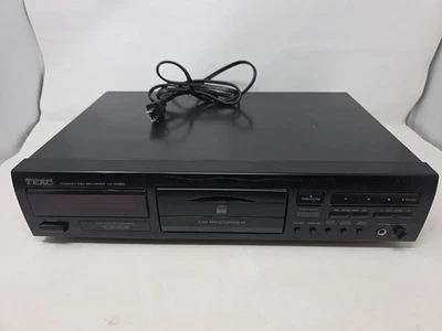Grabadora de disco compacto Teac CD-RW890 enciende grabadora sin probar sin control remoto Foto 1 de 4