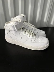 Taglia 8,5 - Nike Air Force 1 '07 Mid Triple White CW2289-111 - indossate una volta - Foto 1 di 11