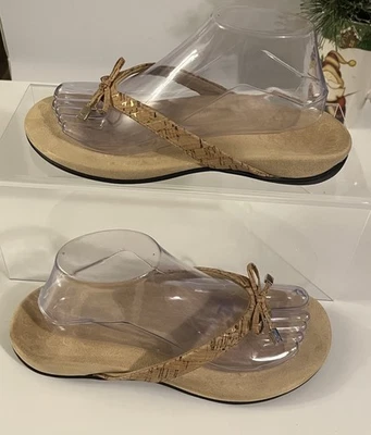 Sandalias chanclas Vionic Bella II para mujer talla 9M beige aspecto bambú Foto 1 de 4