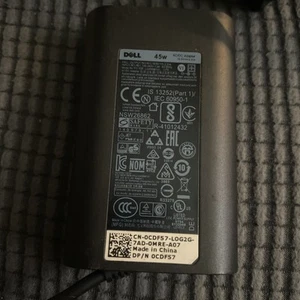 Genuine 45W Dell DA45NM131 AC Adapter 19.5V 2.31A Power Charger 4.5mm w/PC OEM - Bild 1 von 3