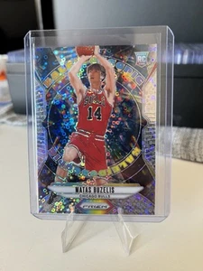 2024-25 Panini Prizm - Kaleidoscopic Matas Buzelis #27 Fast Break Prizm (RC) - Bild 1 von 2