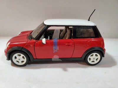 WELLY MINI COOPER PACEMAN METALLIC  RED 1:24 NO BOX diecast as shown in Video - Image 1 of 4
