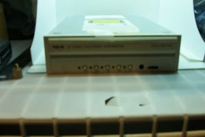 5 Disk CD-Rom Jukebox for PC with Card & Cable HARD to FIND ! - Afbeelding 1 van 5