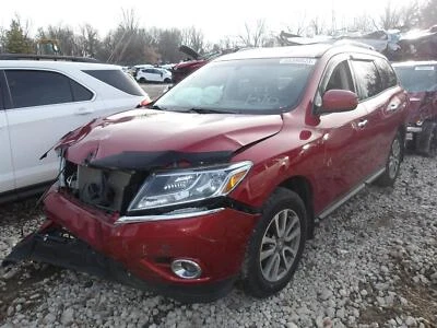 Parasol izquierdo usado se adapta a: Nissan Pathfinder 2016 con iluminación izquierda grado B Foto 1 de 4