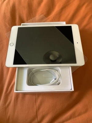 Apple iPad mini 4 Wi-Fi + Cellular 128 GB Silver (Modell A1550) - Bild 1 von 4