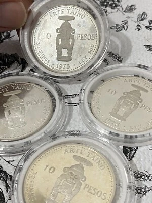 Dominican Republic 10 pesos Pueblo Viejo Mine Taino Sculpture Art Ag coin 1975 - Image 1 of 4