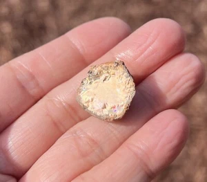 Äthiopischer Welo echter Opal 2,3 g fast 1 Zoll TOLLE BLITZE USA VERKÄUFER - Bild 1 von 12