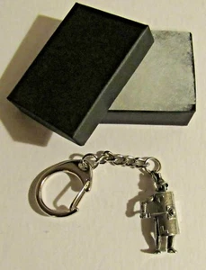 F) KEYRING PEWTER ROMAN GLADIATOR SAMNITE WARRIOR FIGHTER SOLDIER FIGURE - Picture 1 of 3