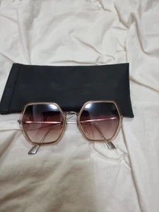 Sunglasses With Case - Picture 1 of 3