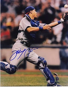 MICHAEL BARRETT CHICAGO CUBS ACTION SIGNED 8x10 - Picture 1 of 1