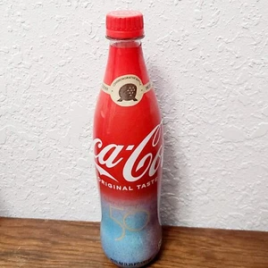 Bottiglia commemorativa Coca Cola 50° anniversario Walt Disney World EPCOT nuova - Foto 1 di 3