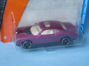 Coche musculoso modelo de juguete Matchbox Dodge Challenger SRT8 púrpura 70 mm en EE. UU. BP - Imagen 1 de 2