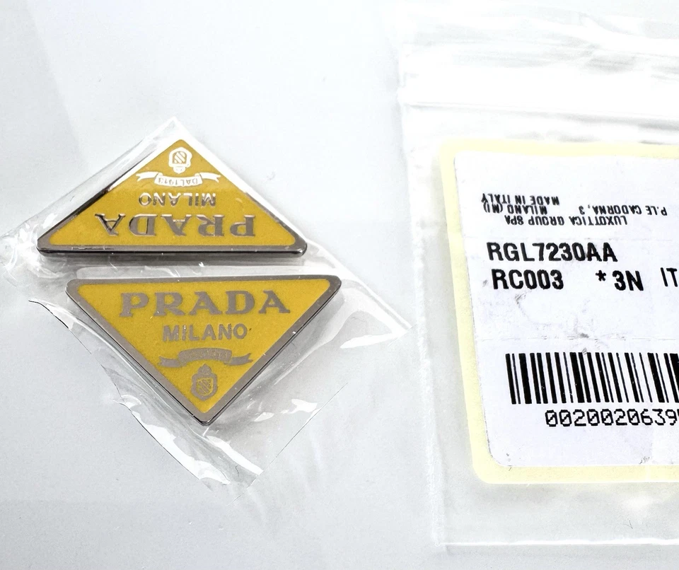 Gafas de sol PRADA PR 09ZS PR 10ZS amarillo/plateado logotipo triángulo lateral de repuesto Foto 1 de 2
