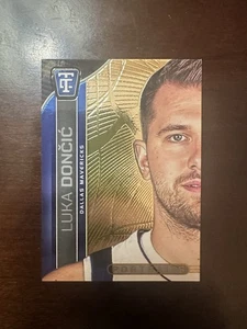 2024-25 Panini Totally Certified Luka Doncic Gold Portraits #'d /249 - Picture 1 of 2
