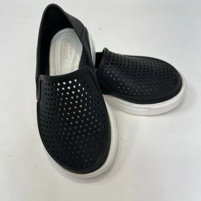 Mocasín Crocs Iconic Citilane Comfort niños talla C7? Unisex sin cordones negro Foto 1 de 4