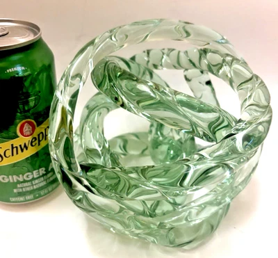 Escultura grande de vidrio soplado a mano de colección, nudo infinito, amor sin fin, cuerda verde Foto 1 de 3