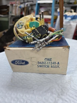 NOS Ford D6DZ-13341-A Turn Signal Switch - Image 1 of 4