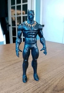 Figura de acción Marvel Comics Black Panther 6" 2015 por Hasbro usada - Imagen 1 de 3