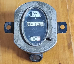 1920s-30 MODEL A STEWART WARNER OVAL SPEEDOMETER - Foto 1 di 3