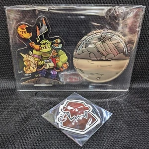 Warhammer 40,000 Shootas Blood and Teef Promo Lot of 2 - Acrylic Display & Patch - Picture 1 of 7