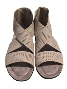 Pierre Dumas Kori-5 Womens Pale Gray Cushion Insole Open Toe Zip Sandal SZ 9 New - Picture 1 of 9