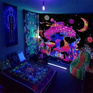Fluoreszierender Pilz Wandteppich - UV Schwarzlicht Nacht Mond Himmel Wald & Natur - Bild 1 von 15