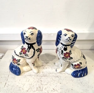 Pair of Siltone Pottery Mantel Walley Dogs Handpainted Vintage Made in England - Picture 1 of 21