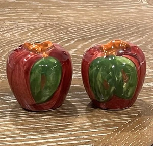 Franciscan Apple Salt and Pepper Shaker Set Vintage Dinnerware Made In USA - Picture 1 of 13