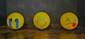 Emoji 6" Rubber Balls - Picture 1 of 1