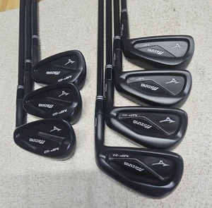 COMBO MIZUNO MP 53/63 4-PW NEGRO NITRURO PLANO COLUMNA VERTEBRAL ALINEADO NEGRO S300 - Imagen 1 de 10