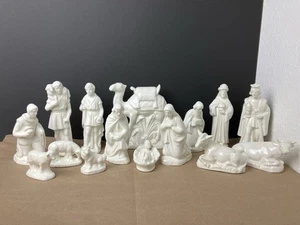 Vintage Holland Mold 15 Pc White Ceramic Nativity Set Glossy Finish - Picture 1 of 19