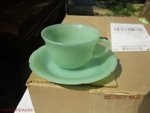 Oven Fire-king Glass Jadeite Alice Pattern Tea Cup And Saucer - Picture 1 of 4