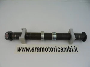 ACHSE BOLZEN BEFESTIGUNG FELGE HINTERRAD KOMPLETT MIT BUCHSEN YAMAHA R6 2001 - Bild 1 von 3