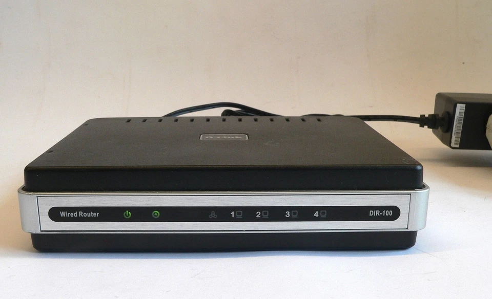 D-LINK WLAN Router DIR-100 4 Port Switch #4942 - Bild 1 von 4