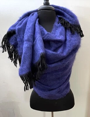 Authentic 100% Alpaca Shawl Scarf by Villa des Alpacas Farm YY823 - Image 1 of 4