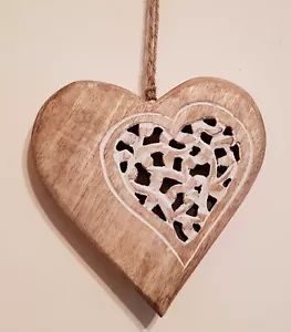 Wooden hanging heart wall art, hand made in India, light wood-17.5cm wide NEW - Picture 1 of 7