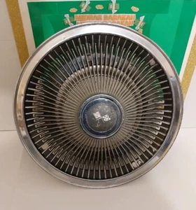 (1) 1968-72 Chevrolet Corvette 15" Hubcap cover Turbine Style finned vintage - Picture 1 of 11