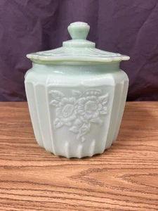 Tarro de galletas de jadeíta vintage Mayfair patrón de rosa abierto pequeño chip ver foto - Imagen 1 de 15