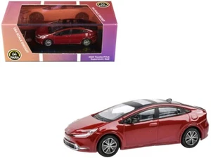 Coche modelo diecast Toyota Prius (rojo supersónico) 2023 1/64 de Paragon PA-55603 - Imagen 1 de 4