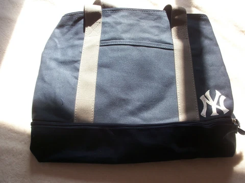 New York Yankees Multipurpose Travel Bag And mini helment & sun glasses Cover
