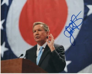 JOHN KASICH SIGNED AUTOGRAPH 8X10 PHOTO - OHIO GOVERNOR IT'S UP TO US 2020 TRUMP - Picture 1 of 2