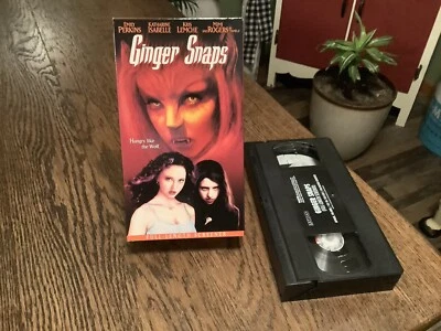 Ginger Snaps 2000 Used Vhs Rare Horror Terror Screener Promo Free USA Shipping - Image 1 of 2