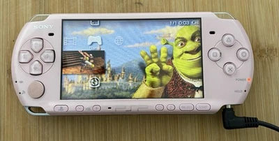 Consola Sony PSP-3000 con cargador + batería nueva (se envía desde EE. UU.] Foto 1 de 4