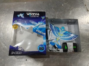 EXCELLENT CONDITION In Box Pigeon E-Bird Wireless Flying Bird Toy Blue - Picture 1 of 2