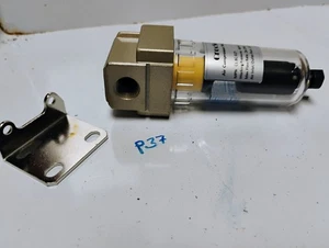 CROCSEE C1.8C.027 FILTER SEPARATOR 1/4'' 45-145 PSI 26CFM - Picture 1 of 5