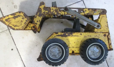 Minicargadora Bobcat de nylint de colección, acero prensado 8"x6"X6", USADA Foto 1 de 4