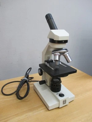 Microscópio elétrico National Model 131 *Funciona* - Imagem 1 de 4