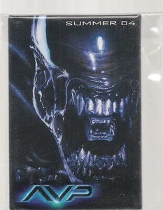 2004 ALIENS VS PREDITOR MOVIE PIN 10 COUNT LOT  - Picture 1 of 1